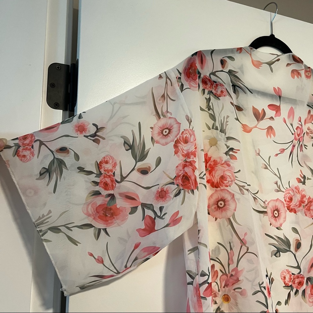 Floral Open Robe Coverup Top - Picture 8 of 13